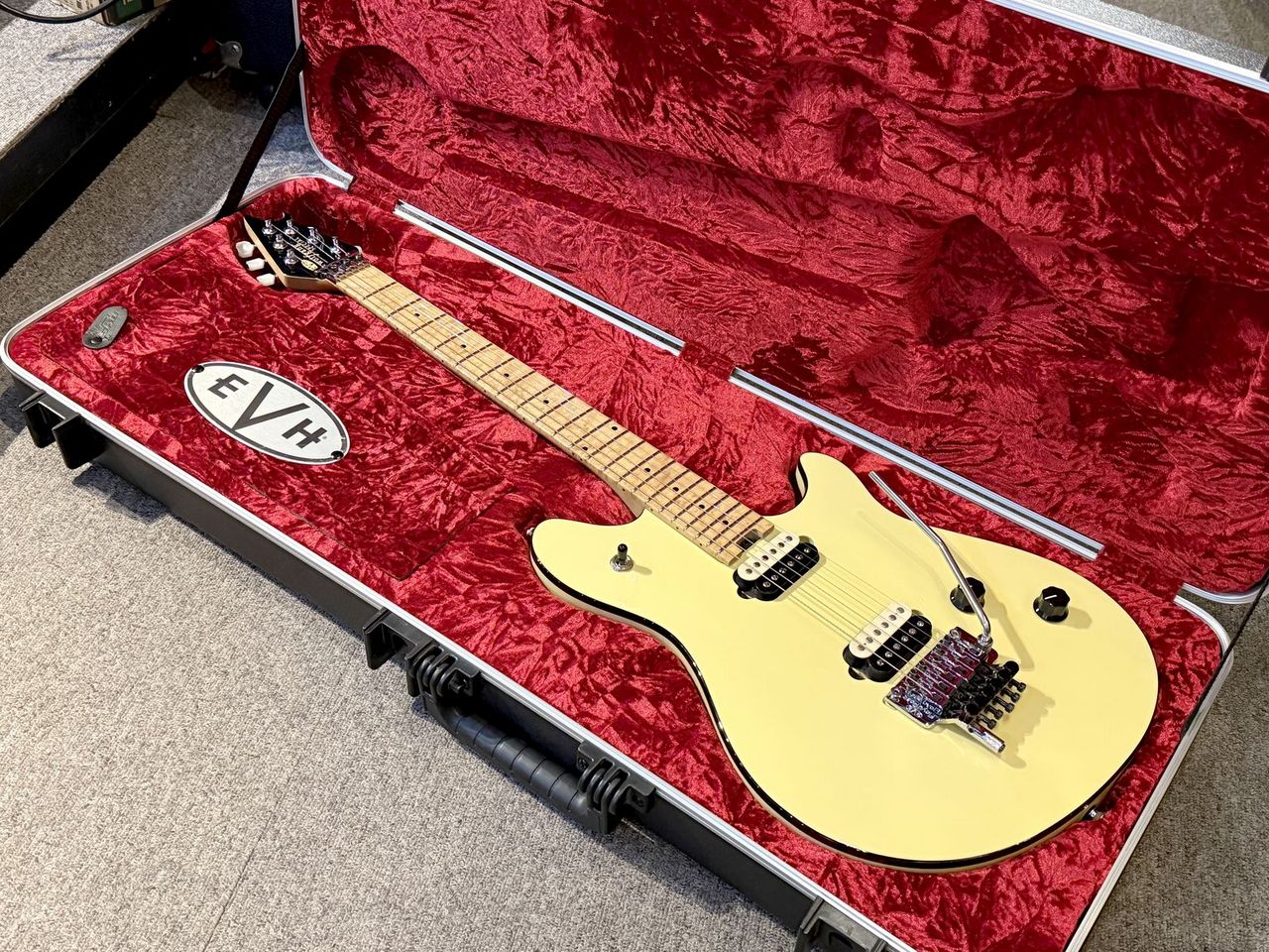 EVH wolfgang special 2010年 日本製 アイボリー MIJ EVH Wolfgang Special Ivory Made In Japan（中古）【楽器検索デジマート】