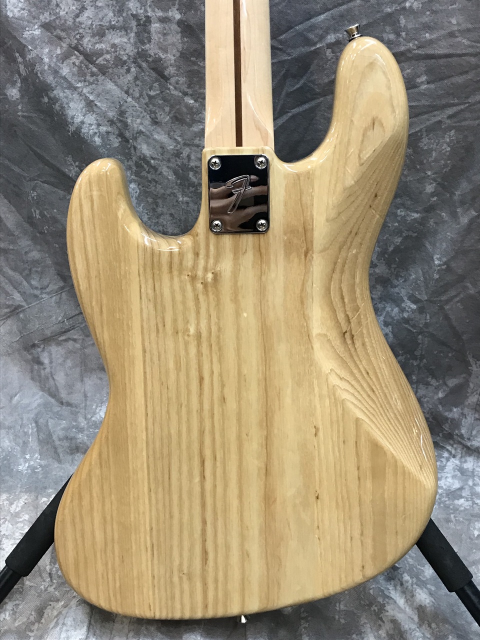 Fender Jazz Bass アイボリー 4弦　中古品 Fender HERITAGE 70's JAZZ BASS（中古）【楽器検索デジマート】