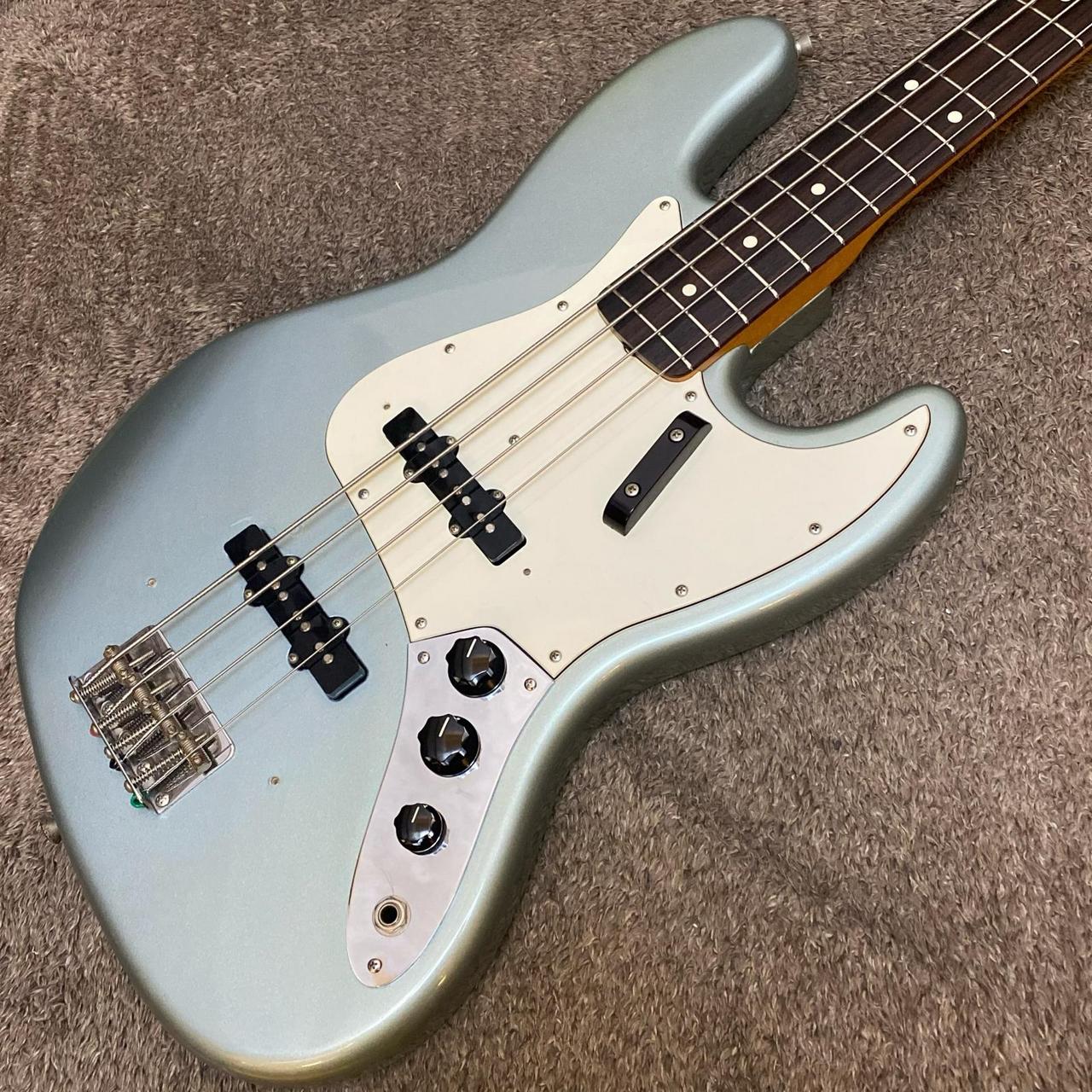 【尾張小牧店】【楽器】 中古 Fender | フェンダー ベース American Vintage 62 Jazz Bass Ice Blue llic MH 【471】 Fender American Vintage 62 Jazz Bass Ice Blue Metallic MH【尾張