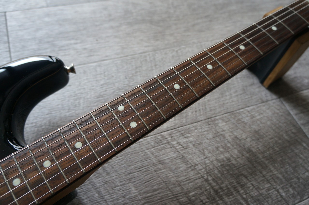 Fender Made in Japan Hybrid II Stratocaster - 3-Color Sunburst