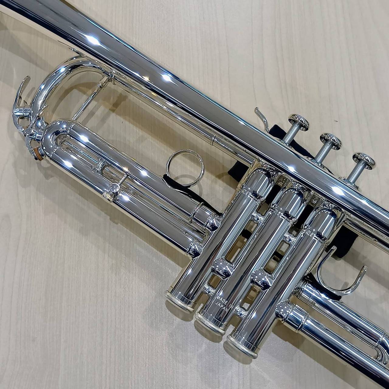 YAMAHA YTR-850S 【大西敏幸氏選定モデル】 銀メッキ仕上げ B