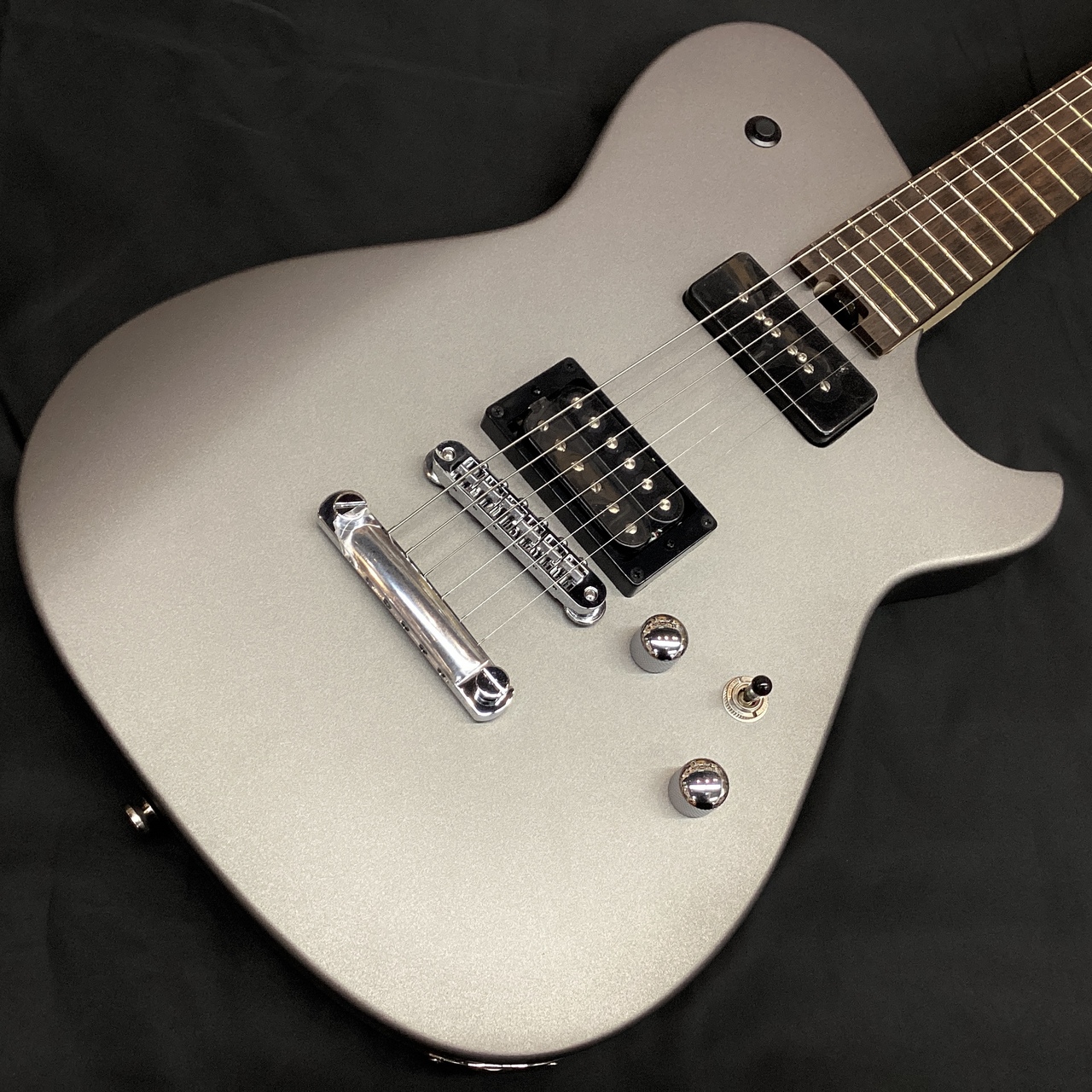 Manson Guitar Works META-Series MBM-2/Starlight Silver