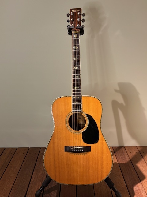 【美品】 MORRIS アコースティックギター W20 1975年製 MORRIS アコースティックギター W-20 ビンテージ バードケース付き