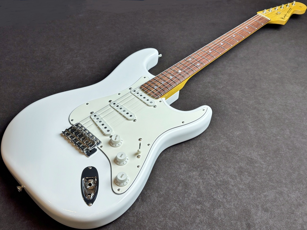 k.Nyuiギター K.Nyui Custom Guitars KNST P.WH（中古）【楽器検索デジマート】