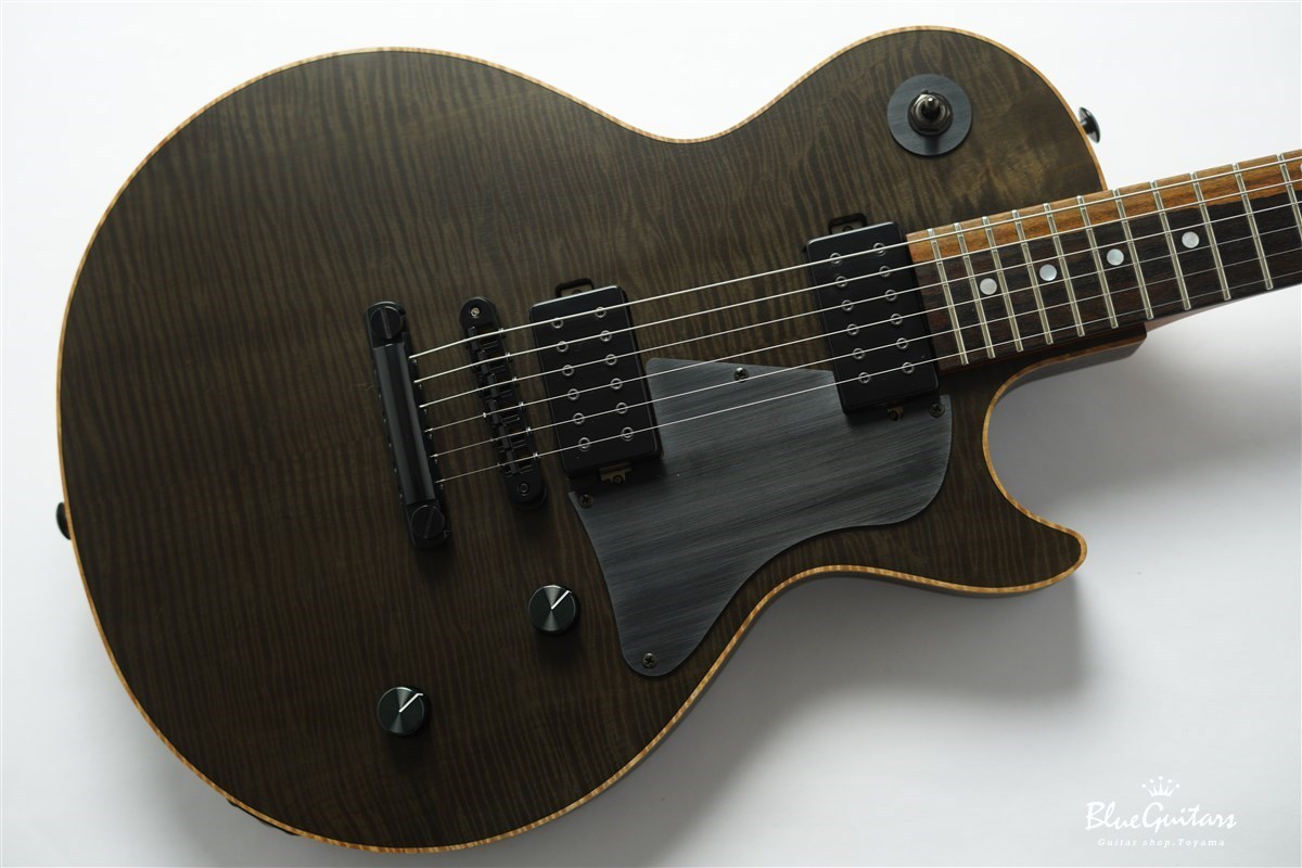Black Smoker Omega 4A German Maple Top - Black Rebellion Black Smoker Omega 4A German Maple Top - Black Rebellion