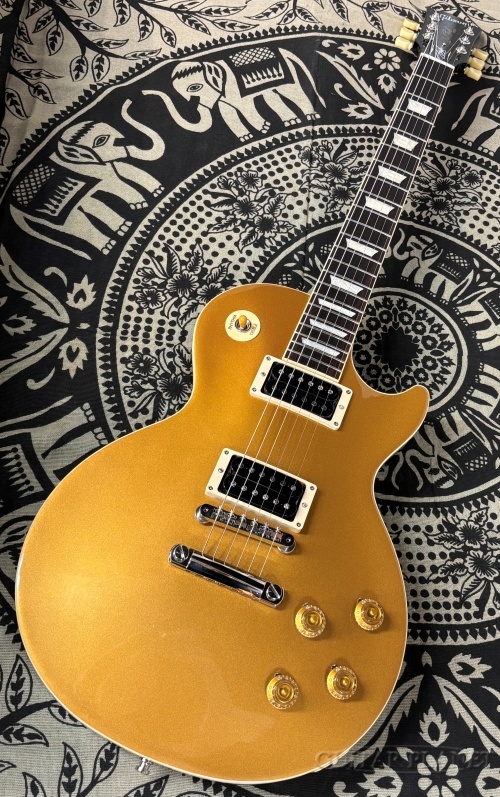 Gibson Les Paul Gold エレキギター Gibson Slash Victoria Les Paul Standard Goldtop -Gold-【#200660062