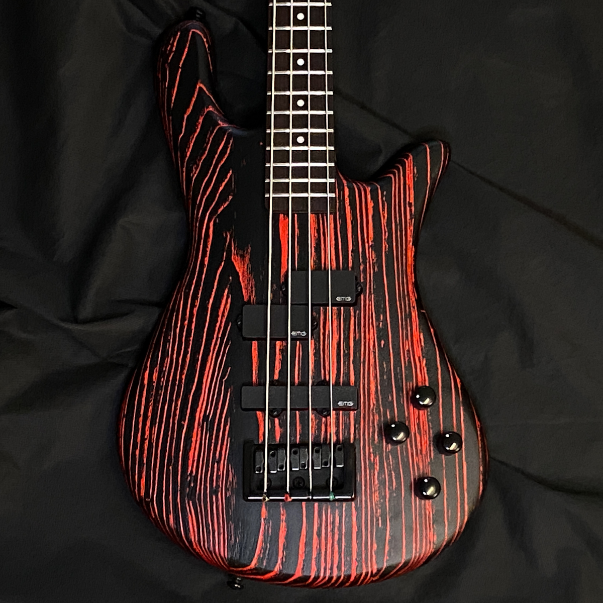 Spector NS PULSE 4 Satin Cinder Red（新品特価）【楽器検索デジマート】
