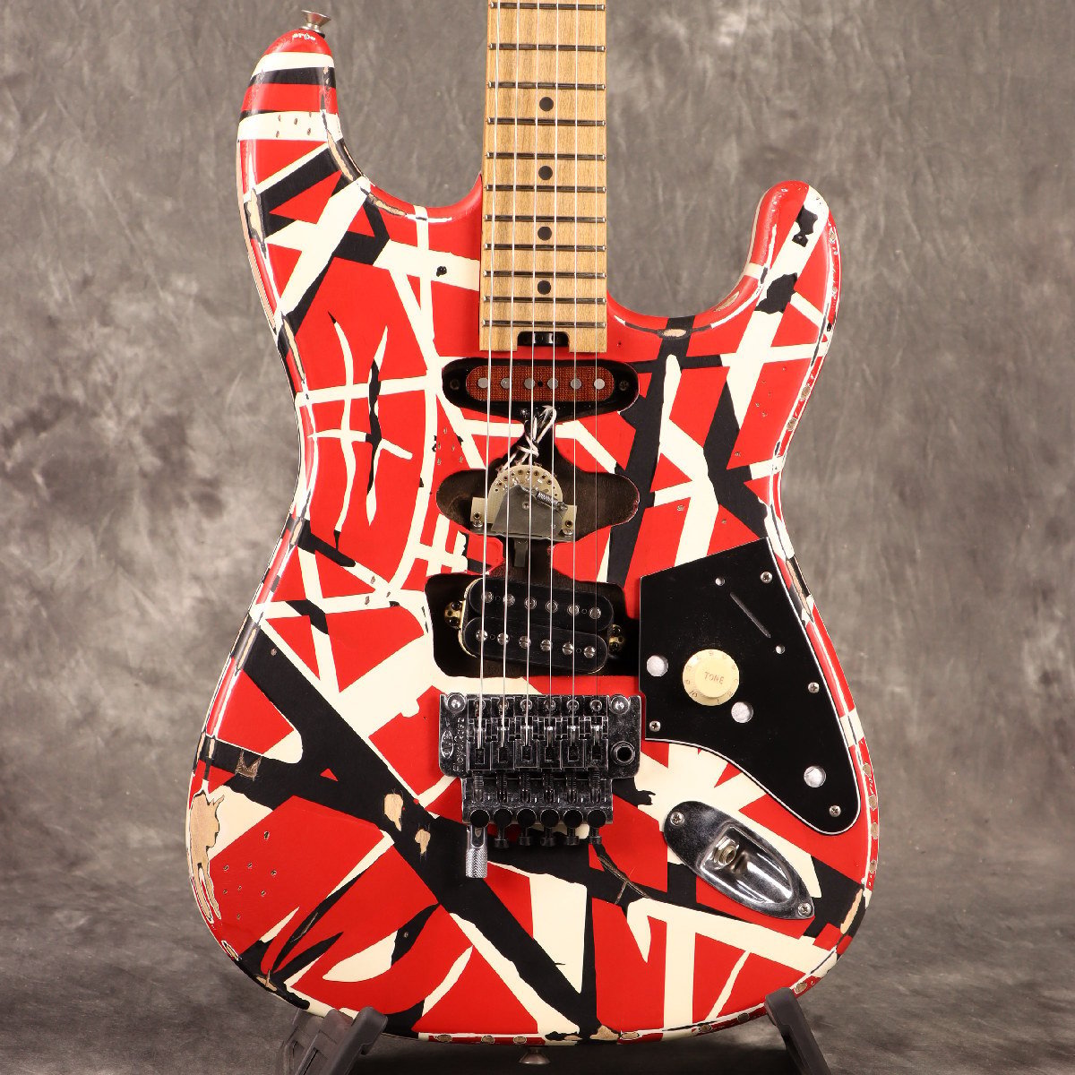EVH Striped Series Frankie Red/White/Black Relic エディ