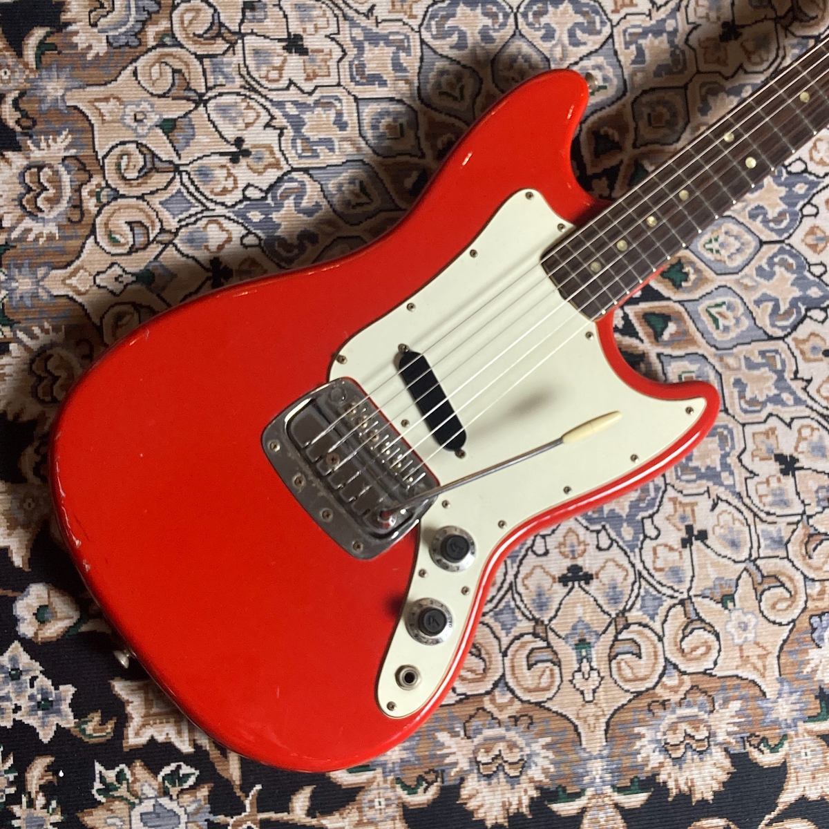 Fender Bronco Red 1972 w/ Late 70s Hard Case（ビンテージ）【楽器