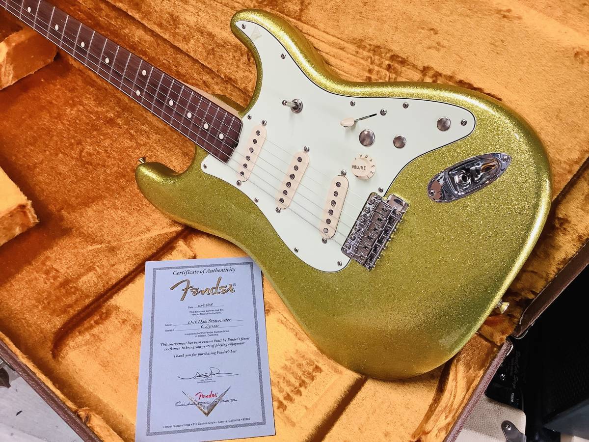 Fender Custom Shop Dick Dale Signature Stratocaster バーズアイ
