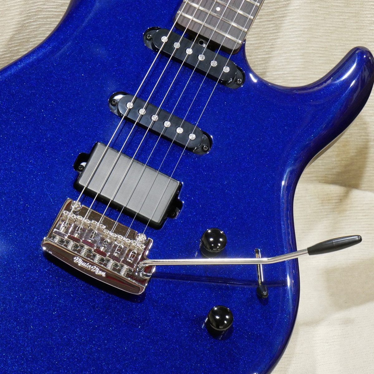 MUSIC MAN Luke 4 HSS Butane Blue 【HTピックアップ搭載の最新モデル