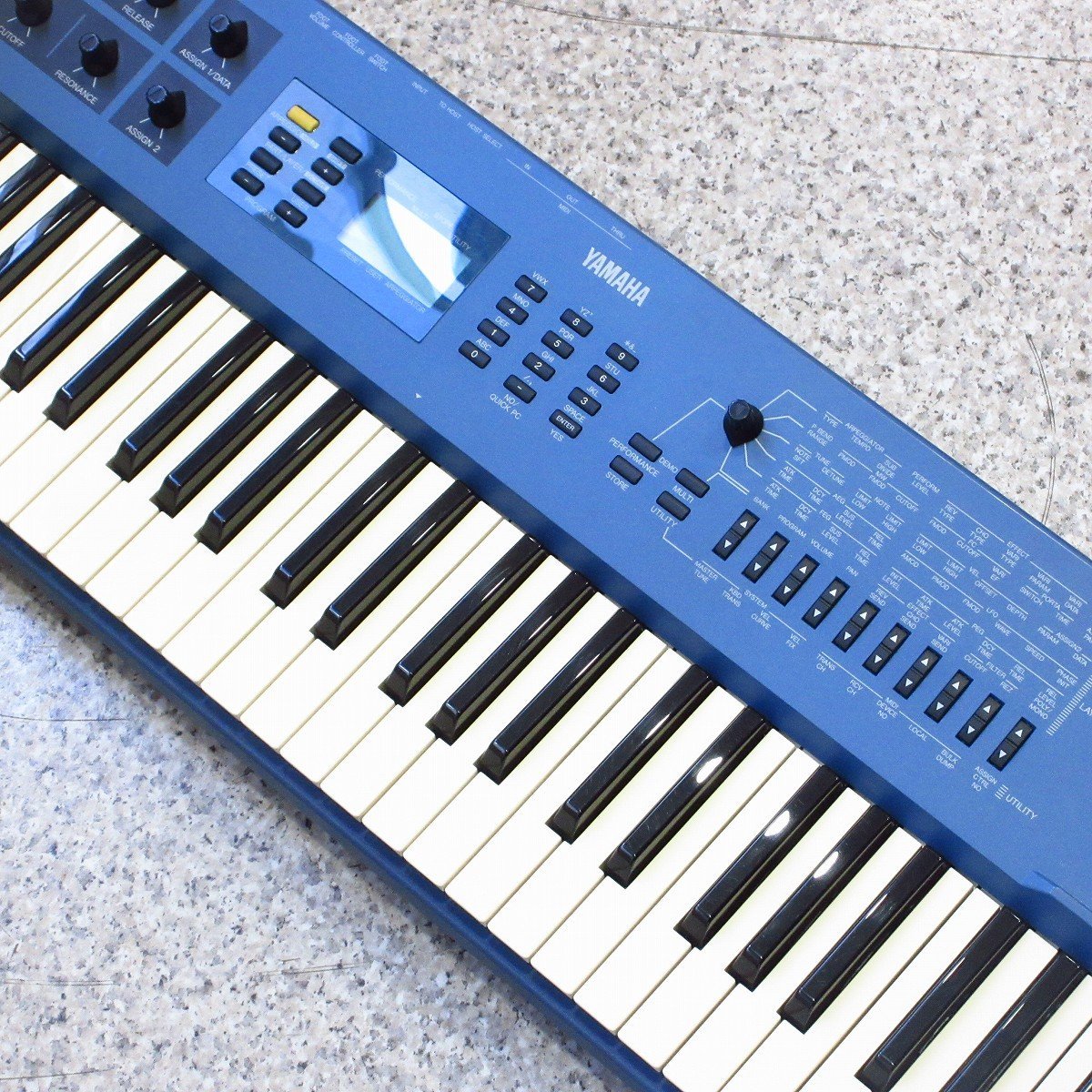 YAMAHA CS1x シンセサイザー【中古品】 YAMAHA CS1x 