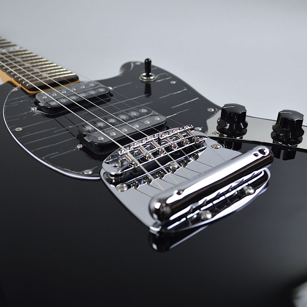 Fender Chilli Beans. Moto Mustang Rosewood Fingerboard Black【現物