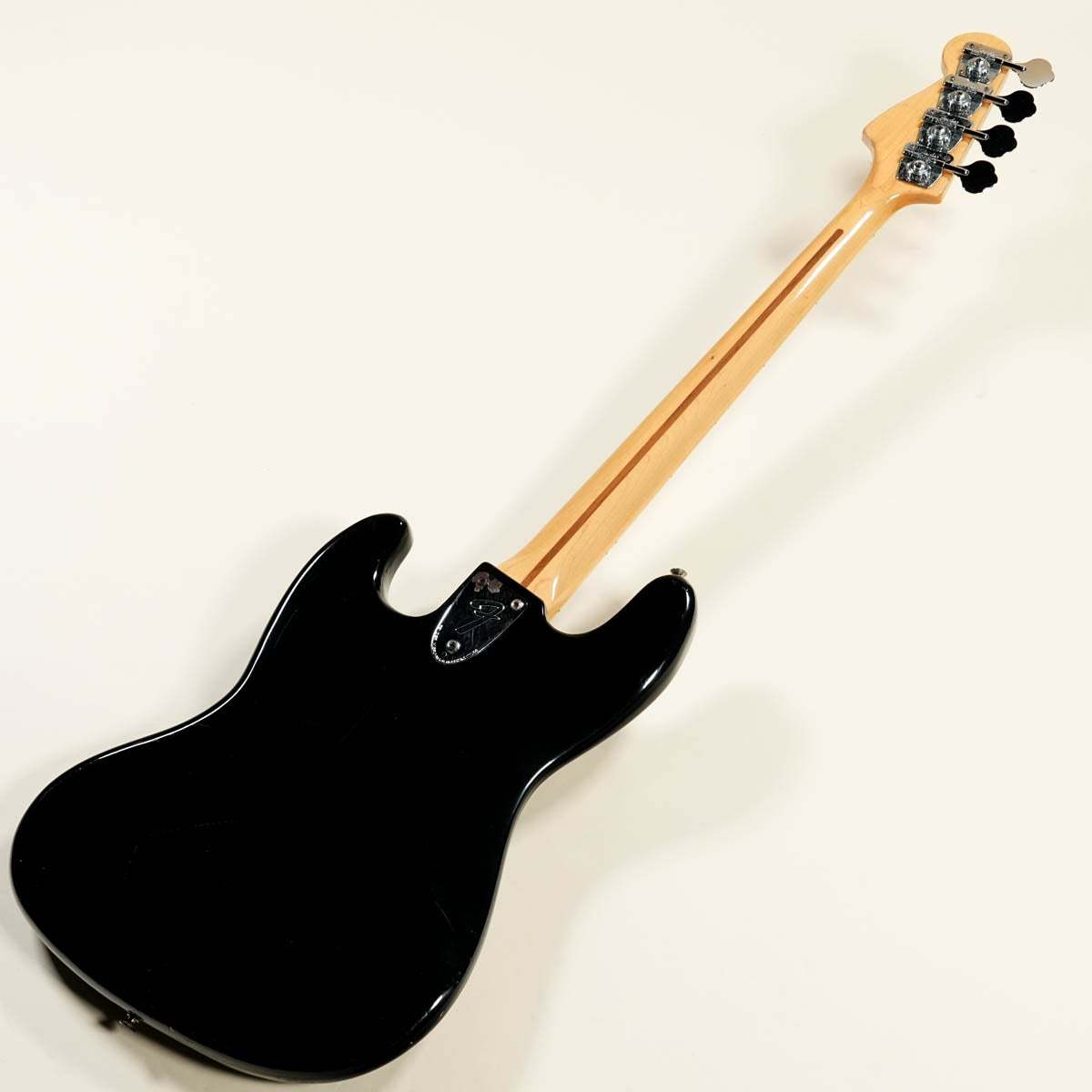 Fender 1977 JAZZ BASS BLACK/M 【渋谷店】（ビンテージ/送料無料