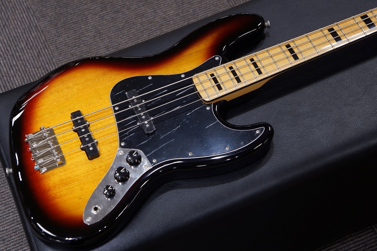 Squier by Fender Classic Vibe '70s Jazz Bass / 3-Color