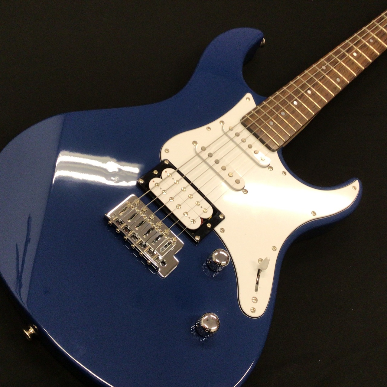 YAMAHA PACIFICA112V UTB(ユナイテッドブルー)（新品/送料無料）【楽器