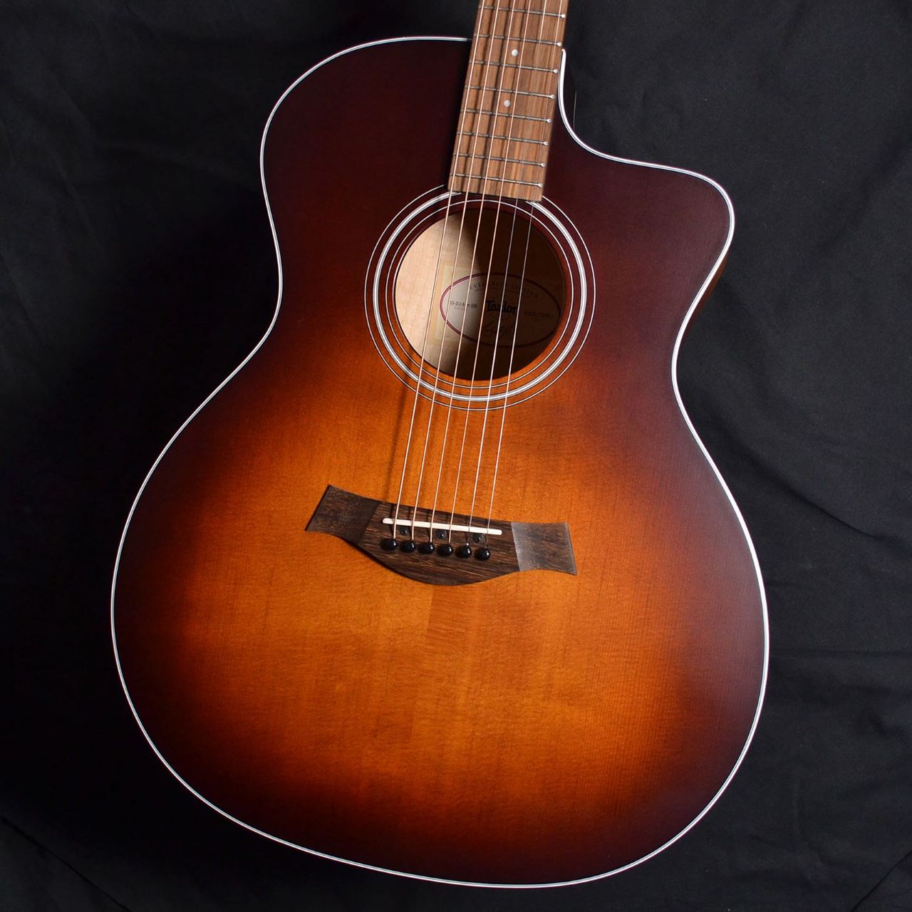 テイラーエレアコ214CE-SB サンバースト アコースティックギター Taylor 214ce-SB DLX Acoustic-Electric Guitar - Tobacco Sunburst