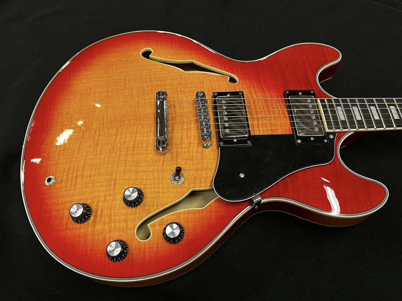 Sire Larry Carlton H7 CS (Cherry Sunburst)（新品/送料無料）【楽器