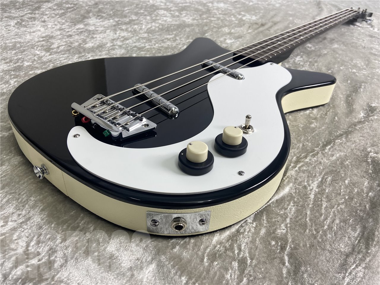 danelectro short scale bass 4弦ベース パッシブ | nate-hospital.com