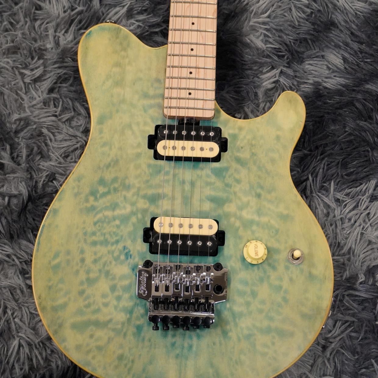 Sterling by MUSIC MAN Axis AX40 Trans Blue (AX40-TBL-M) Japan