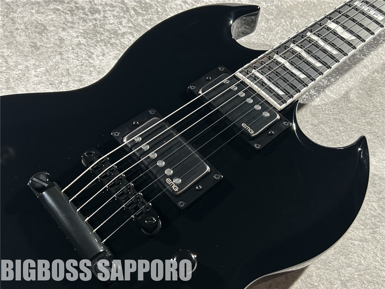 ぴーさん　E-II Viper ブラックエレキギター E-II VIPER 【Black】（新品/送料無料）【楽器検索デジマート】