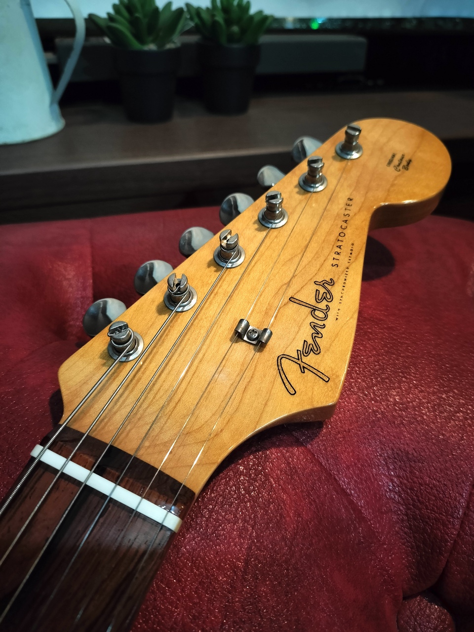 Fender Japan ST62 Limited Order Model ラッカー&ハカランダ（中古