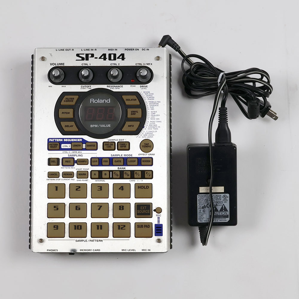ROLAND /SP-404 中古品！ Roland 【中古】 サンプラー Roland SP-404 ローランド（中古/送料無料