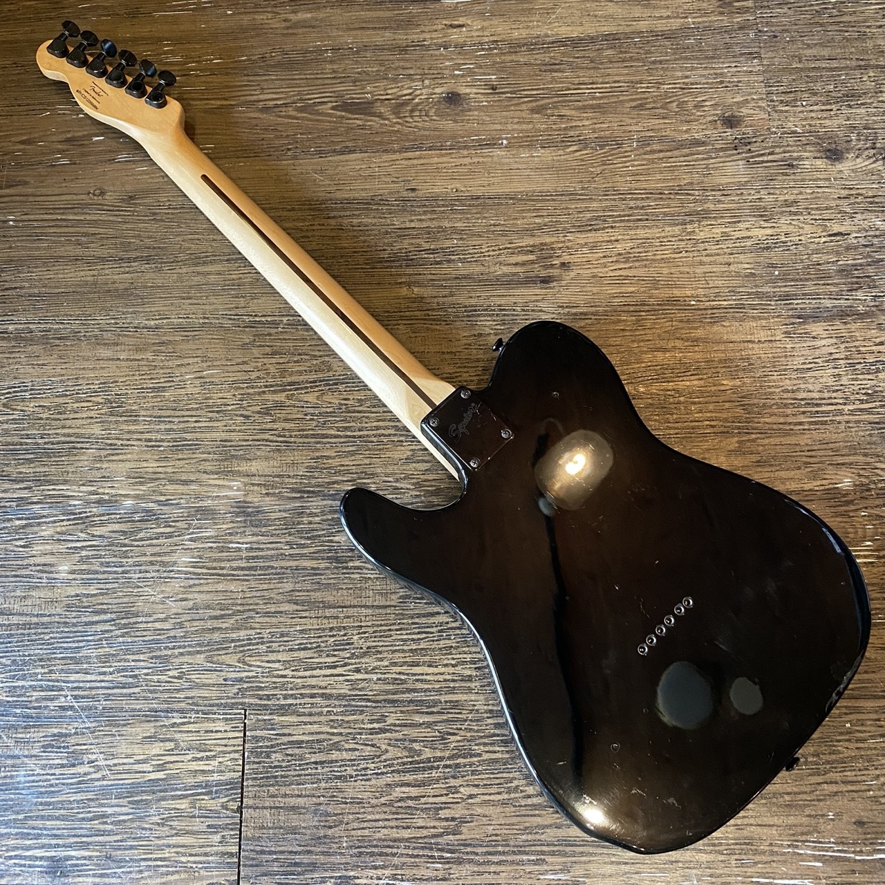 Squier by Fender Avril Lavigne Telecaster Skull & Crossbones 2012