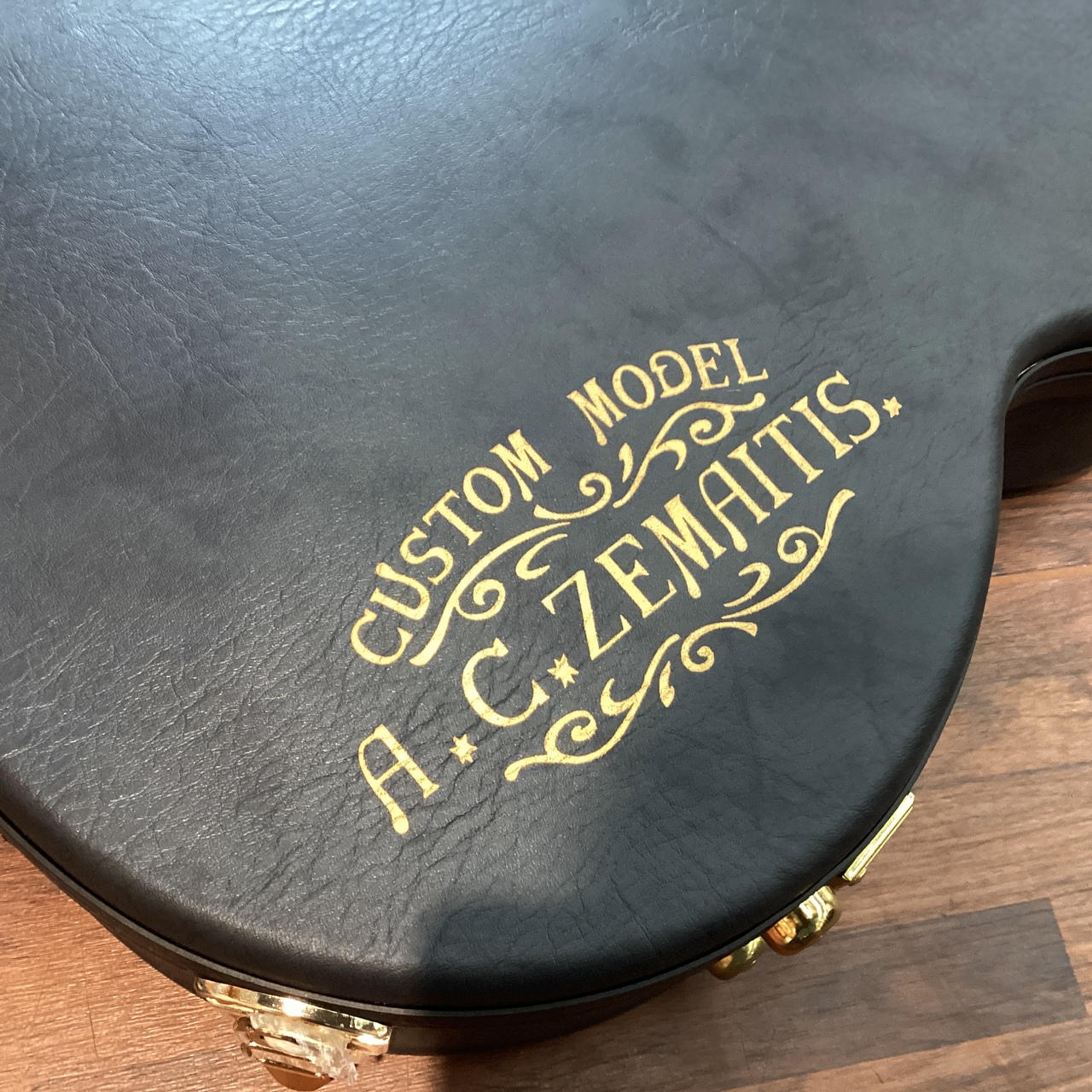 Zemaitis 純正ハードケース エレキギター 22F用 #1【B級特価品】（B級