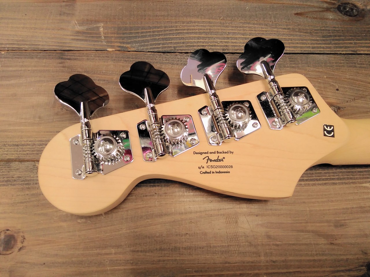 【超美品】Squier Affinity Jazz Bass LRL RCR 超美品】Squier Affinity Jazz Bass LRL RCR - メルカリ