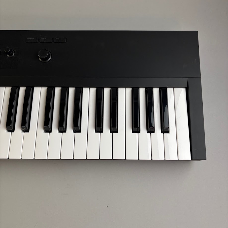 中古】Native Instruments KOMPLETE KONTROL A61 61鍵 MIDI