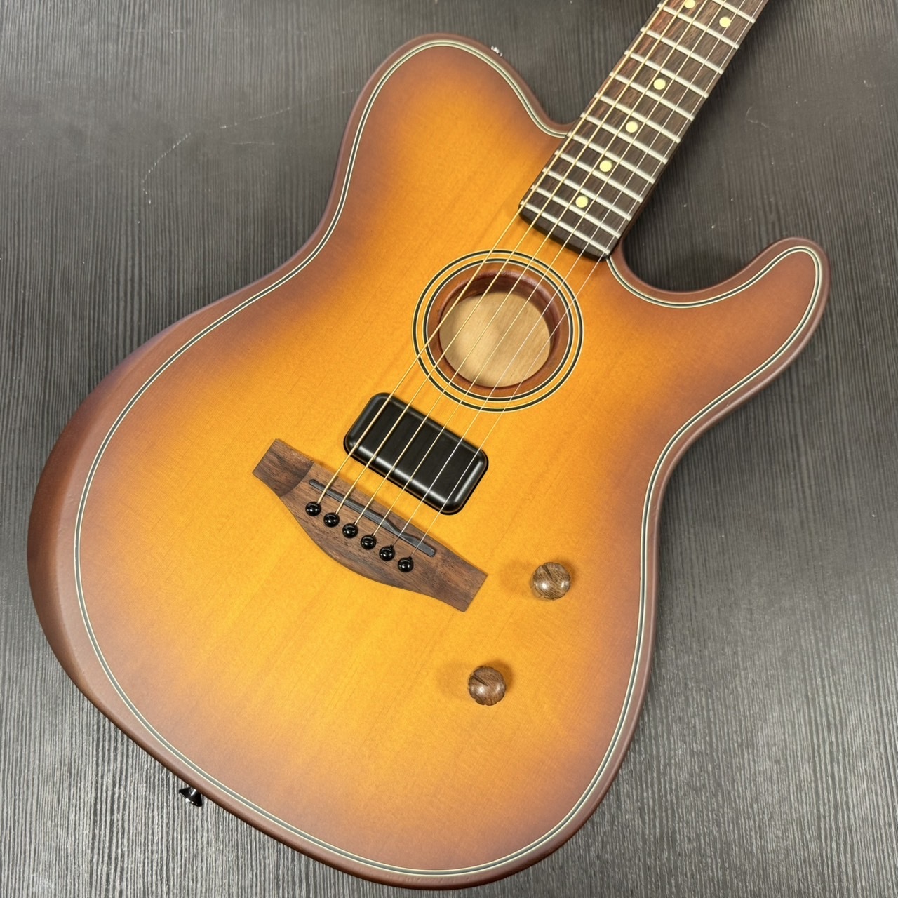 Fender Acoustasonic Standard Telecaster Honey Burst