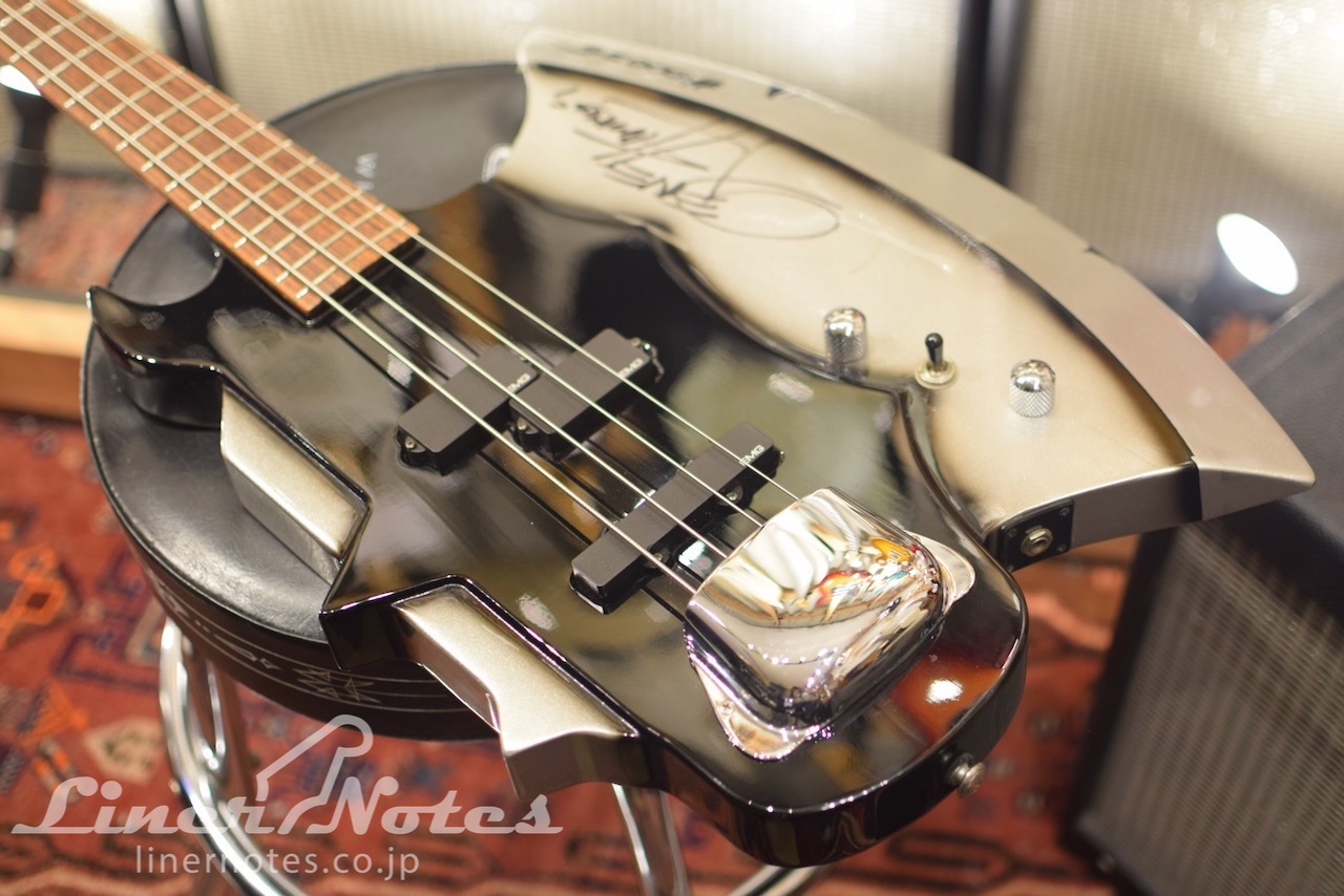 GENE SIMMONS AXE Bass (Black)（中古）【楽器検索デジマート】