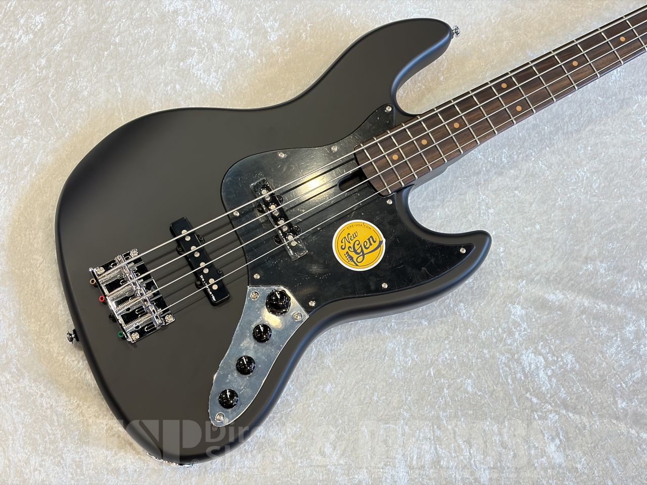 Sire V3-4【Black Satin】（新品/送料無料）【楽器検索デジマート】
