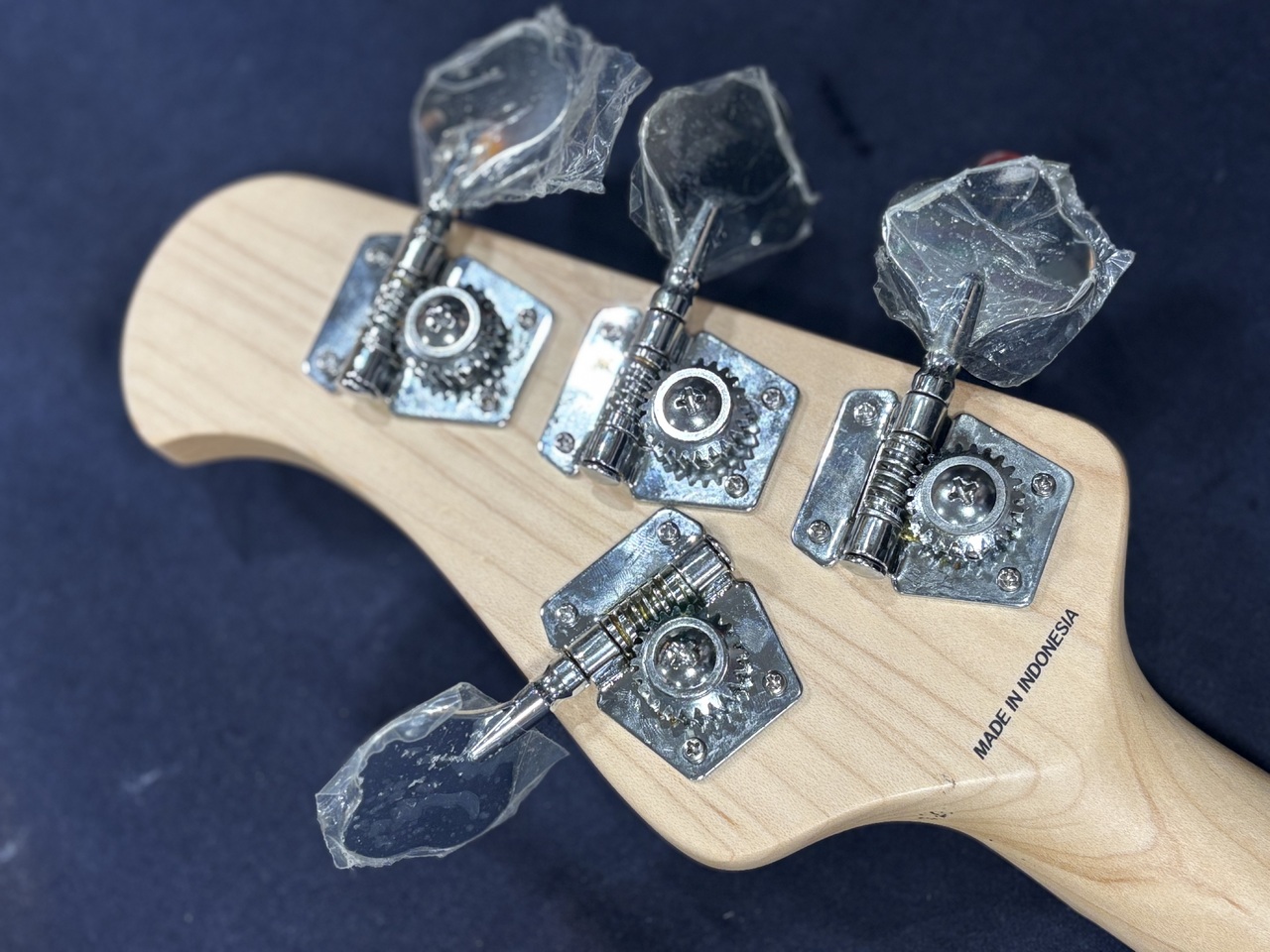 Sterling by MUSIC MAN 【即発送・アウトレット特価】S.U.B. Ray4