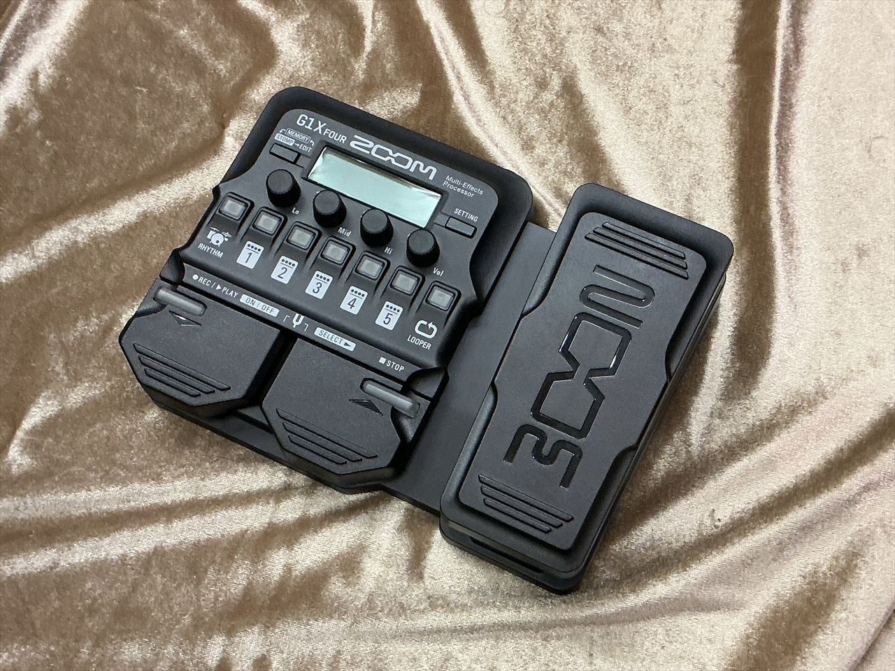 【当店限定販売】 ZOOM G1X FOUR エレキギター用マルチエフェクター（中古）【楽器 ギター