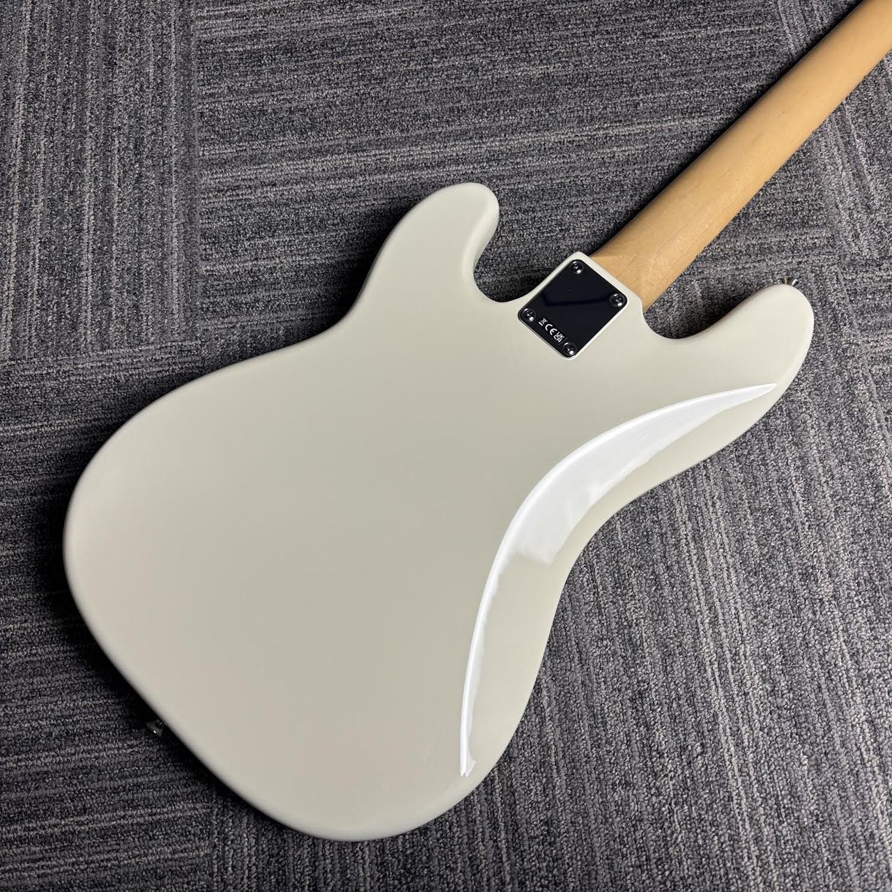 Fender Standard Precision Bass Olympic White エレキベース