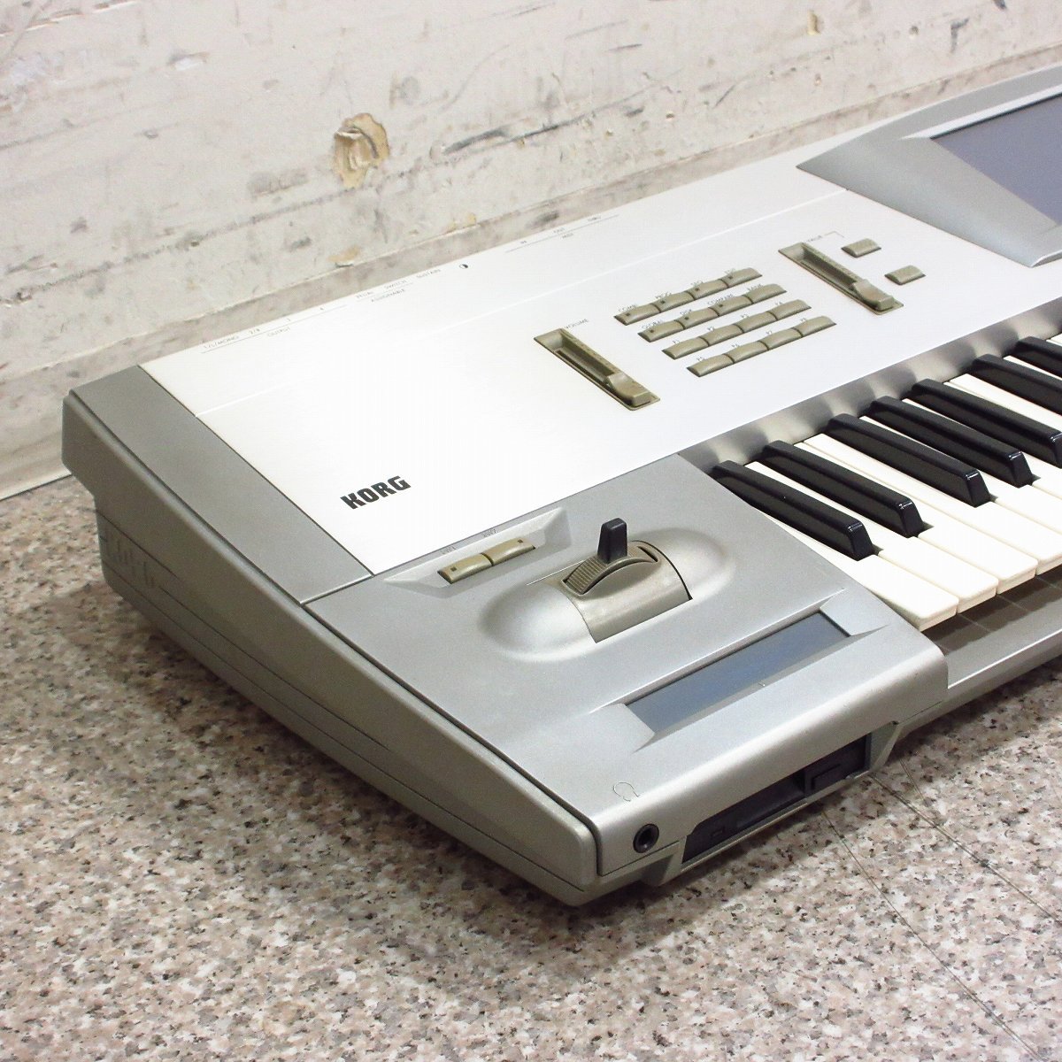 【ジャンク品】KORG TRINITY PLUS シンセサイザー KORG TRINITY PLUS VER2.2 