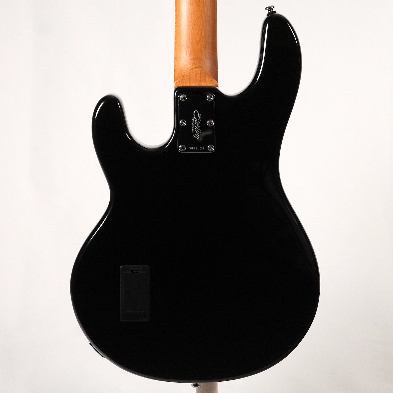 Sterling by MUSIC MAN STINGRAY RAY34 -Black- [4.34kg]（新品