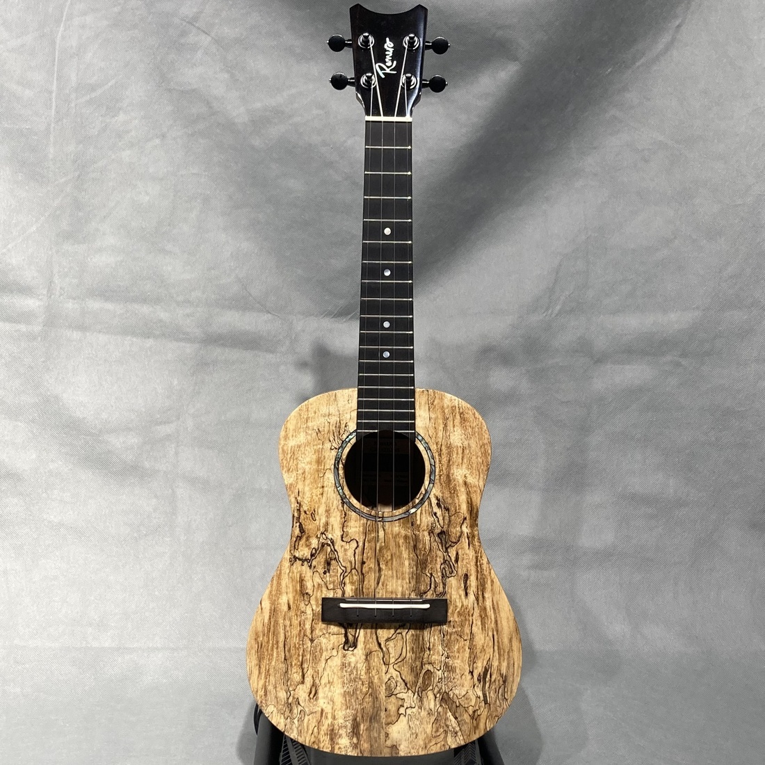 総重量およそ２キロ！　トレジャーメノー笑口 ペア 原石　240 ROMERO CREATIONS C-MG-24004 Concert Mango Hi-G（B級特価）【楽器