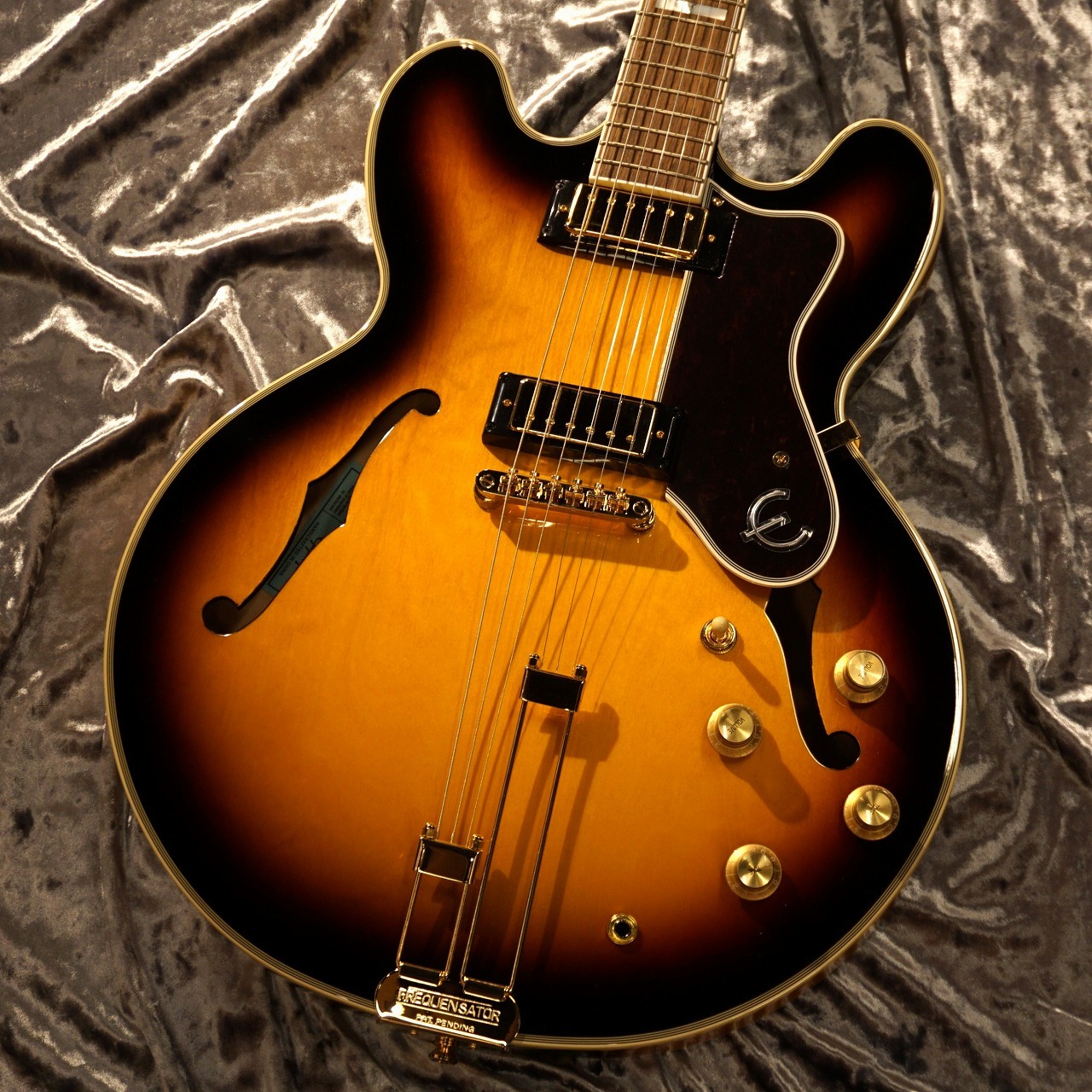Epiphone SheratonⅡ ビンテージ セミアコ gibsonロゴ Epiphone Sheraton Vintage Sunburst エレキギター セミアコ