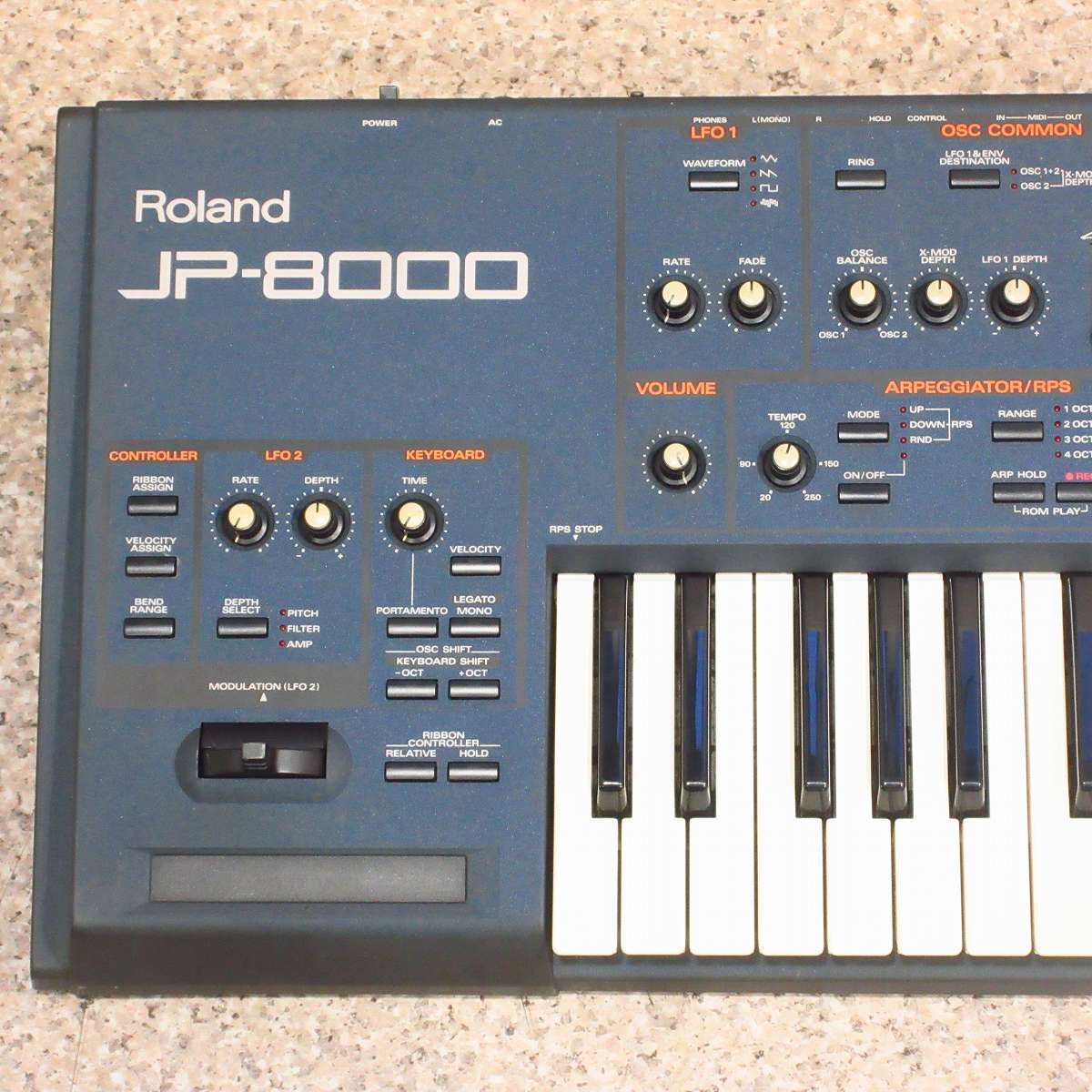 Roland JP-8000 