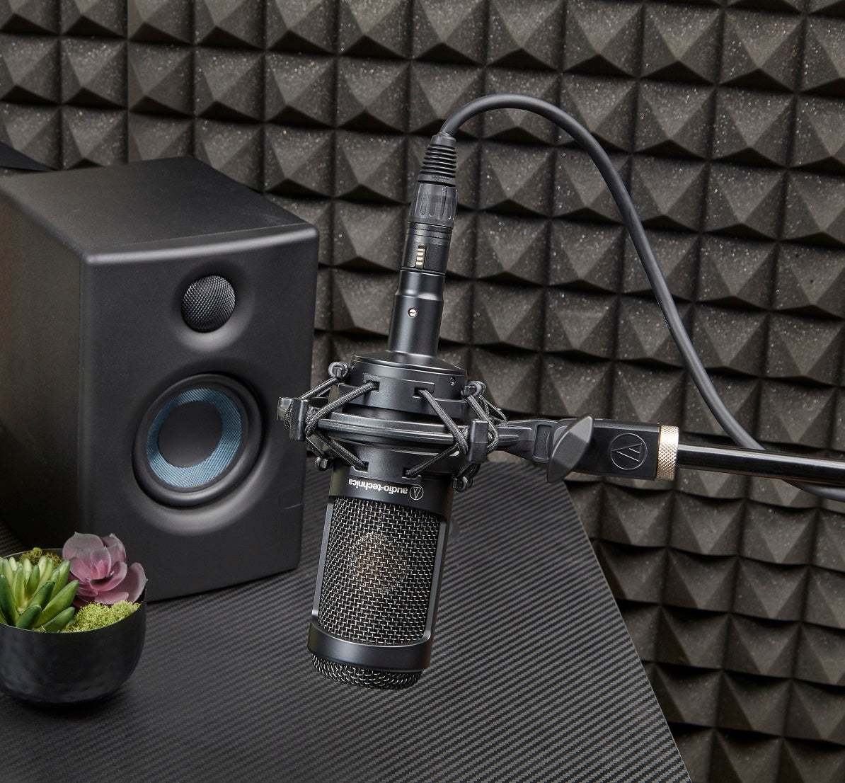 audio-technica AT2035 コンデンサーマイク 【横浜店】（新品）【楽器