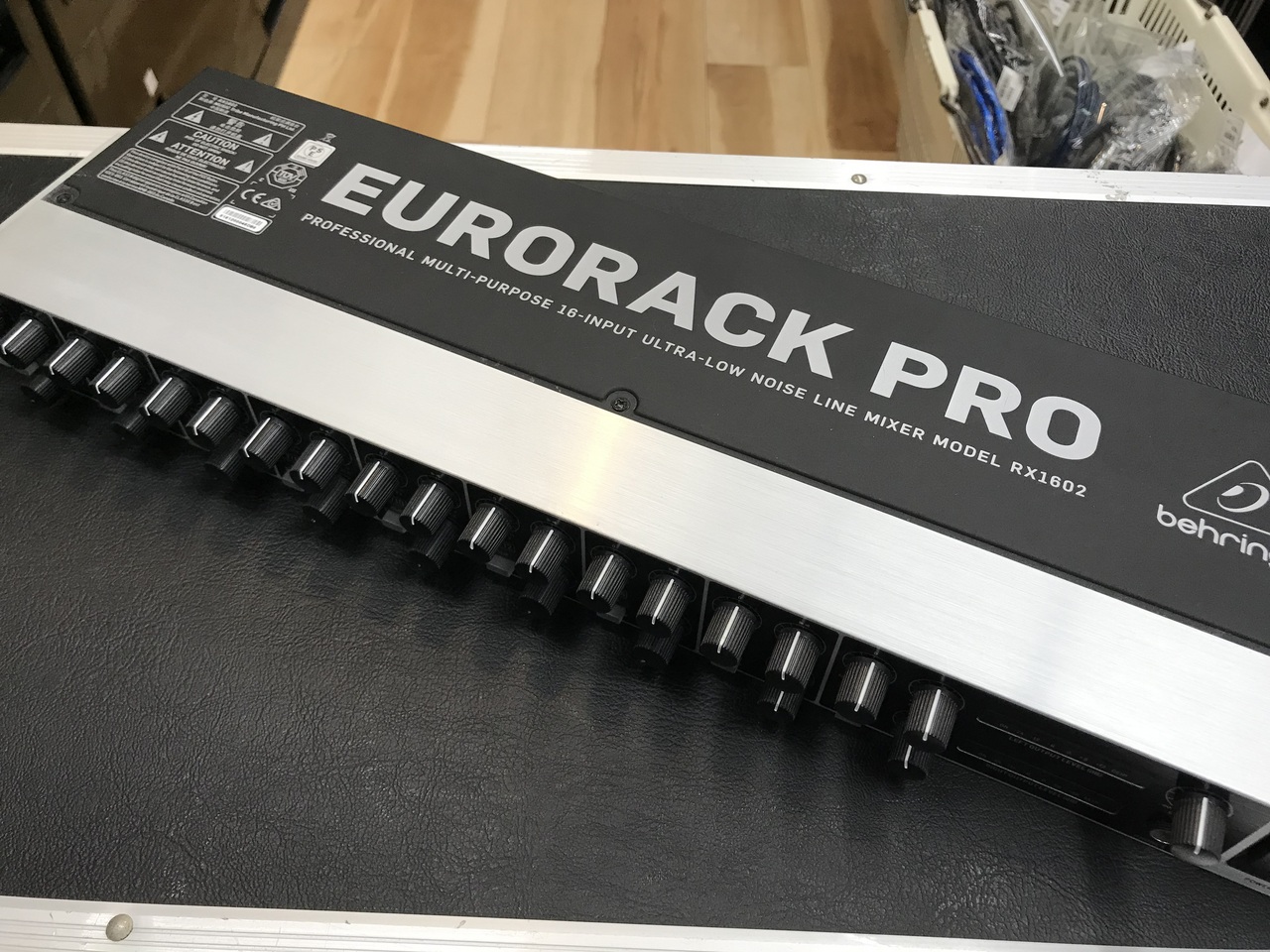 BEHRINGER RX1602 EURORACK PRO（中古）【楽器検索デジマート】