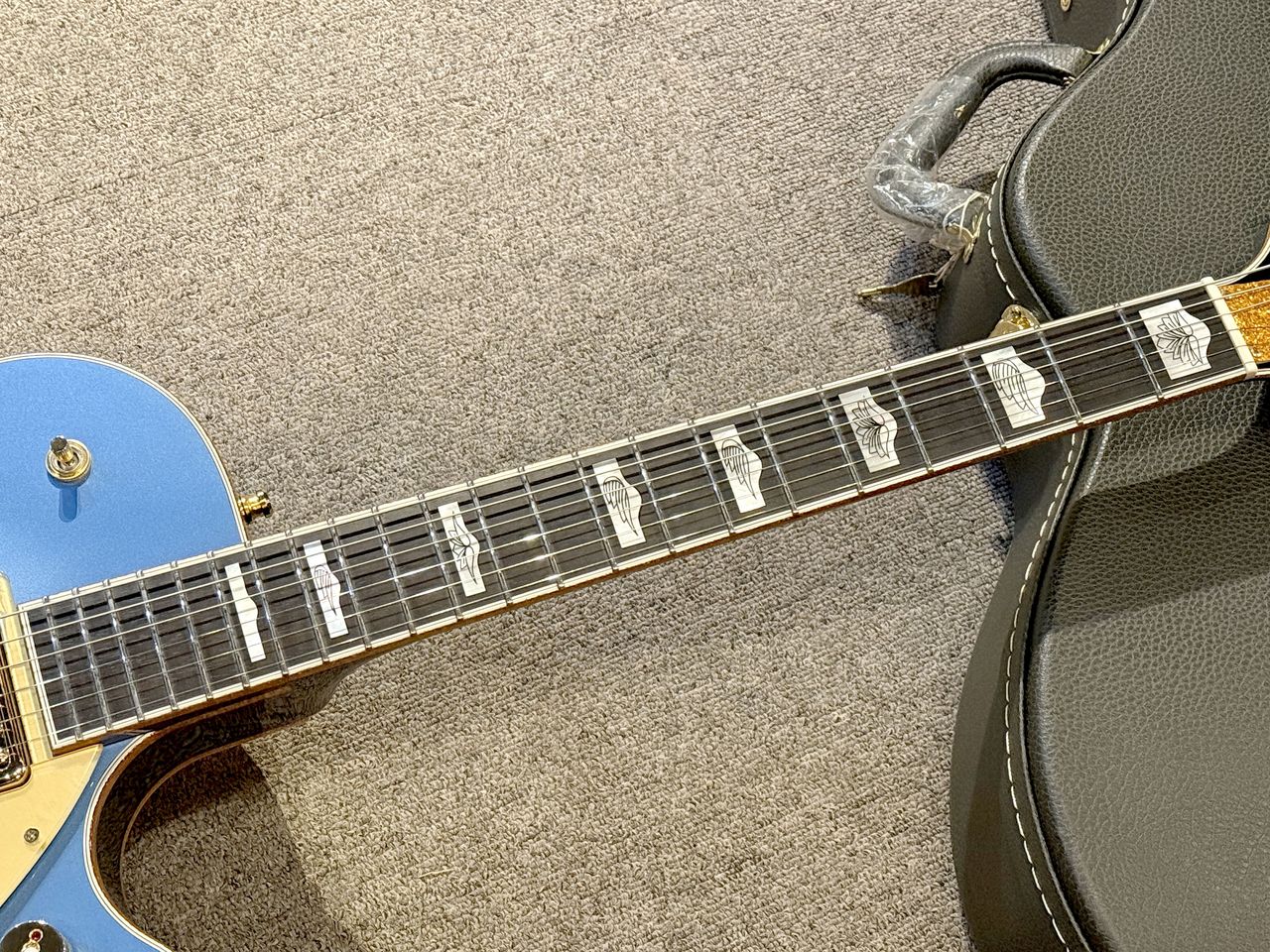 Gretsch G6134T-KWP-KDFSR Kenny Wild Penguin (Polu Kalani Blue)（B