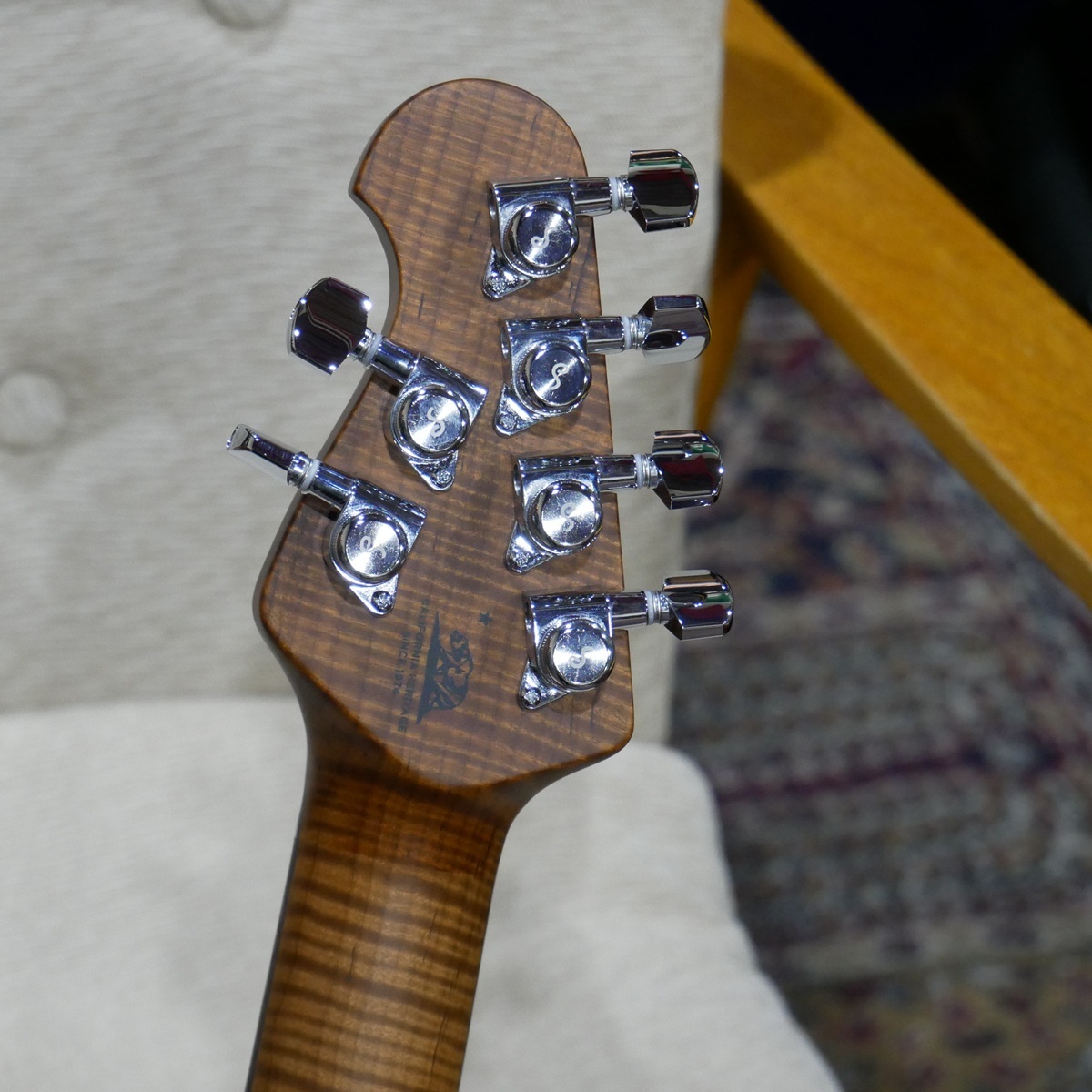 MUSIC MAN Luke 4 HSS Black Sparkle （新品/送料無料）【楽器検索