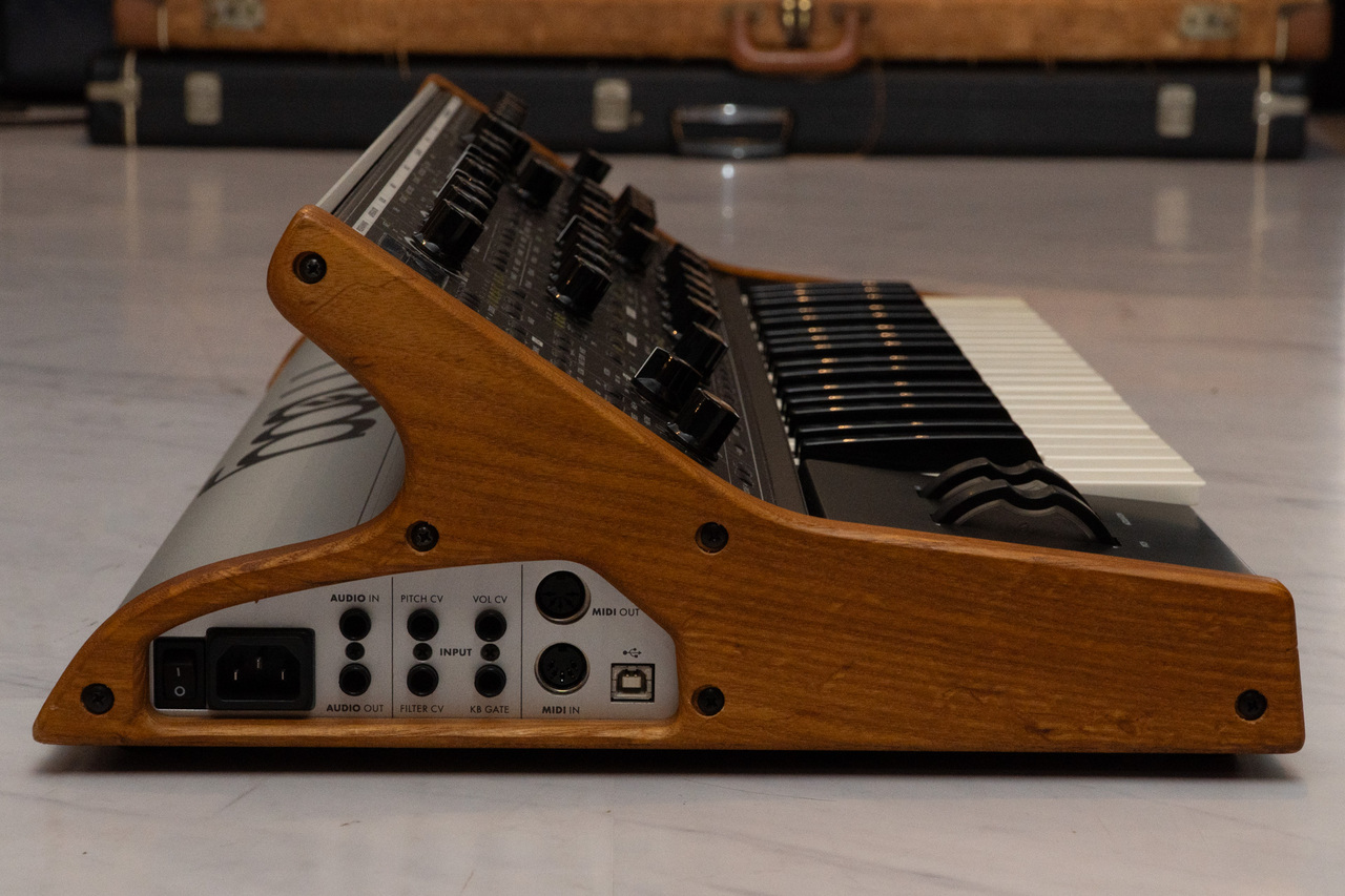 Moog SUB 37 tribute【GIB横浜】（中古/送料無料）【楽器検索デジマート】