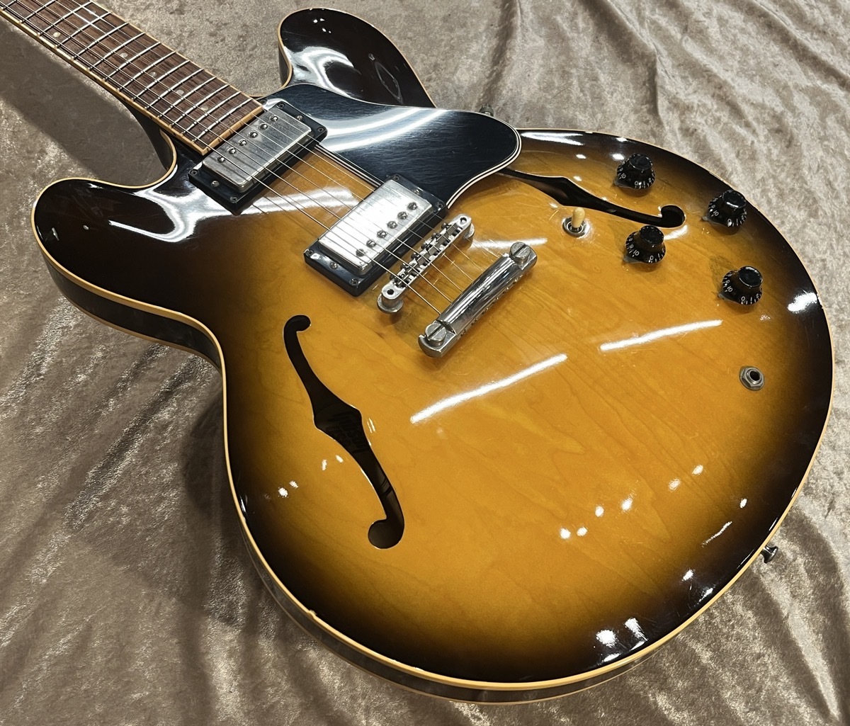 Gibson 【USED】ES-335 DOT Sunburst 1993年製 [4.06kg]【G-CLUB TOKYO