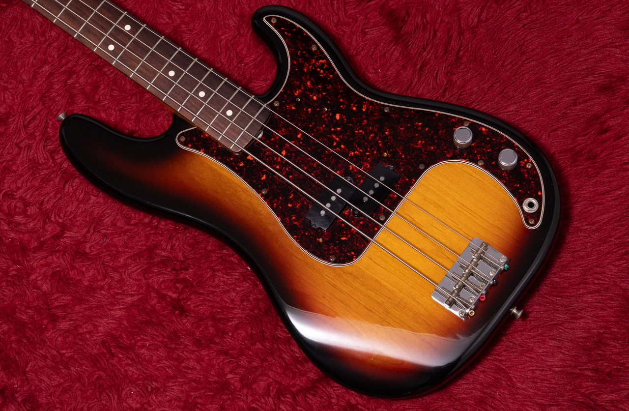 Fender American Vintage 62 Precision Bass 3TS 1998 4.105kg