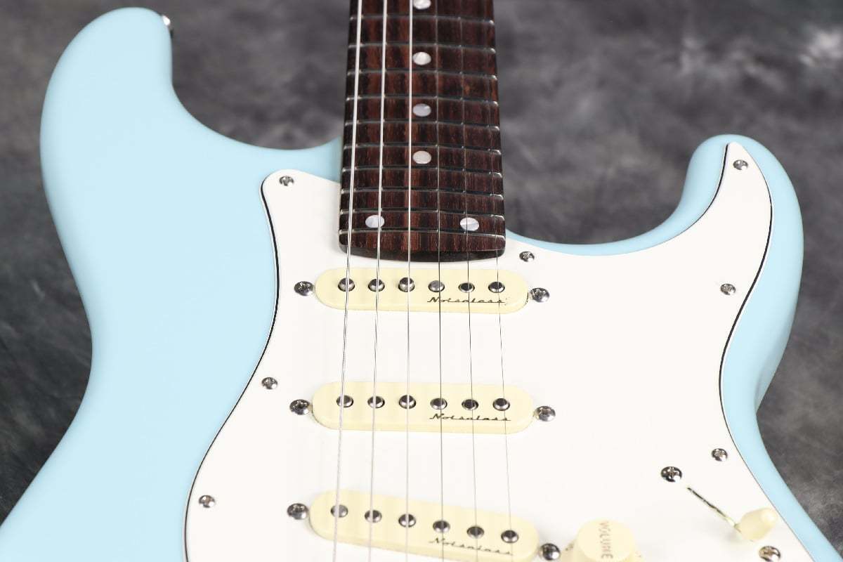 Fender Rei Stratocaster R246 Rosewood Fingerboard Rei Blu